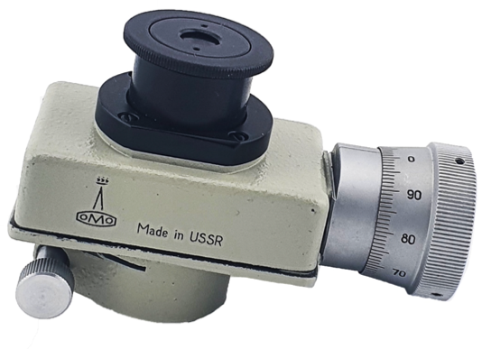 A close-up of a microscope
Description automatically generated